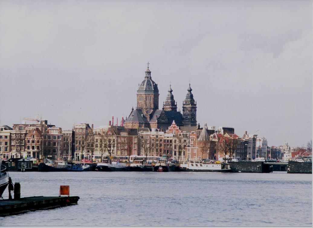 Ouder Kirk from the Harbour