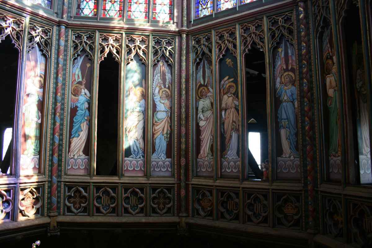 The Angels in the Octagon