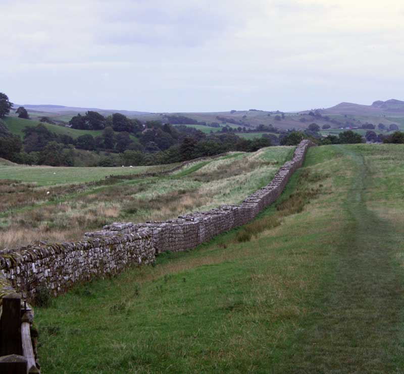 Hadrians wall going east from Birdoswald