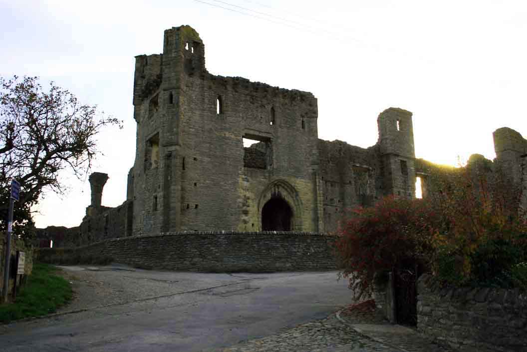 Middleham Castle Gatehouse & outer wall