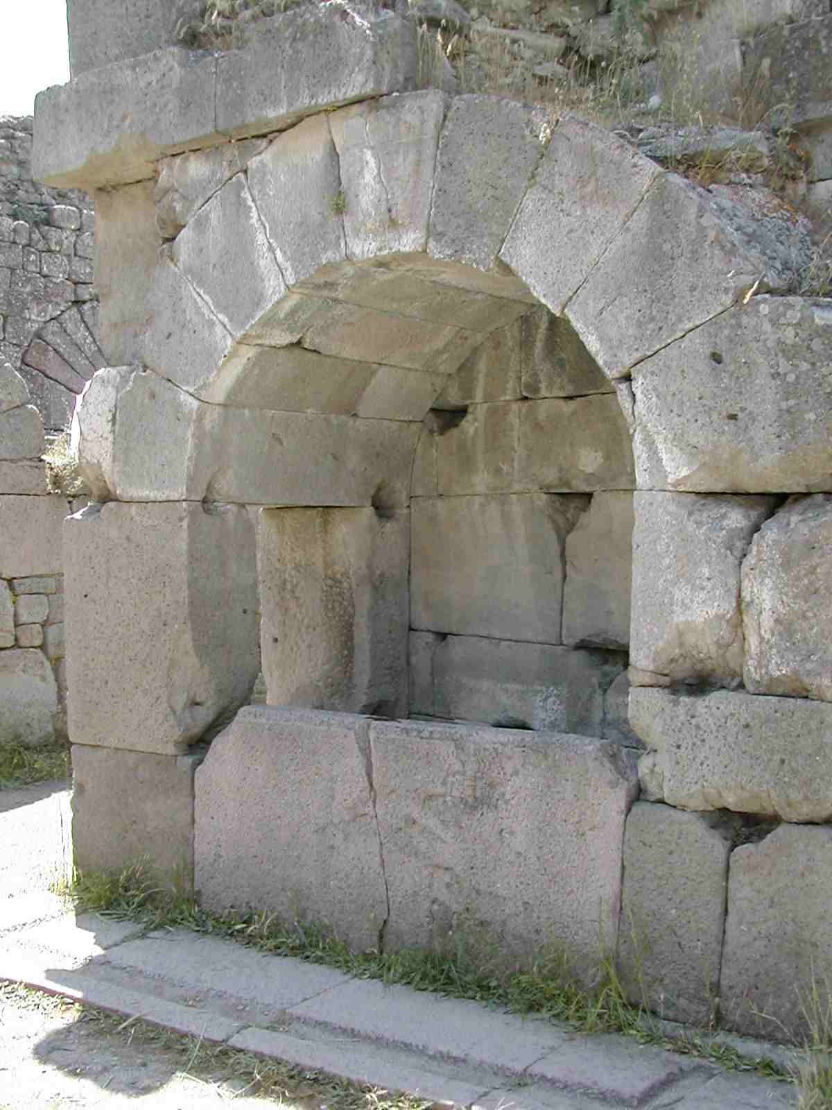 Water fountain, Asclepeium