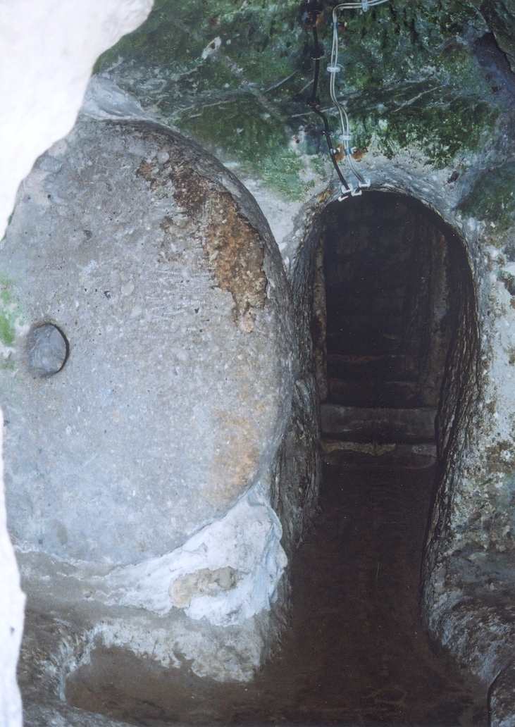 A Derinkuyu stone door